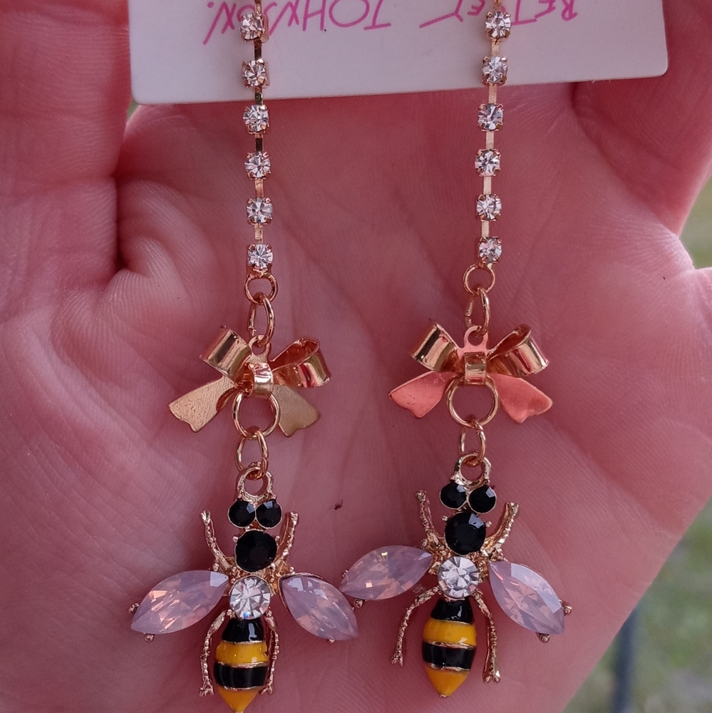 Bee Dangle Earrings By Betsey Johnson NWT